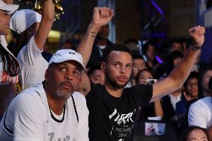 老库里：库里家族是比詹姆斯家族更好的篮球世家 总得有人说出来 配图