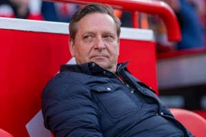 柏林联合高层谈拜仁抱怨裁判:这不可接受,我们将成为受害者 配图