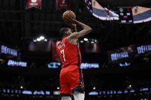 KD：我一直持球会让进攻陷入停滞 谢泼德切入这些战术该多用用 配图