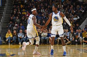 巴特勒：我喜欢库明加最近的表现 不管去哪都希望他做最好的自己 配图