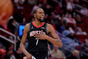 杜兰特谈被包夹:这和范弗里特在不在无关 接下来对手还会这么防 配图