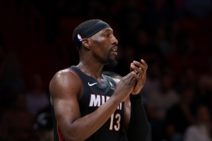 谁能打破阿德巴约的纪录？雷吉·米勒：东契奇&华子&塔图姆 配图