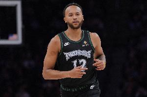 海兰德：李凯尔是个传球优先的后卫 我不想把他算成内线 配图