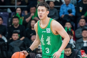 乌戈：不希望只靠一两个球员主宰比赛 继伟三分球13中6非常优秀 配图