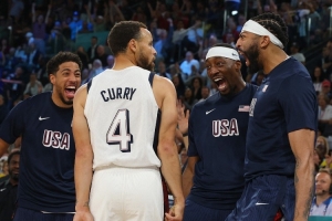 能有人打破100分吗？当然 让库里&约基奇出手60次他们早晚能破 配图