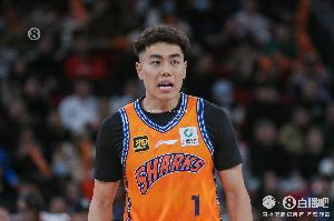 末节11分浇灭山东反扑希望！李添荣9中8&5记三分高效拿下21分 配图