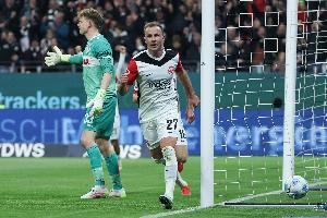 图片报：33岁格策希望和法兰克福续约，降薪对他来说不是问题 配图