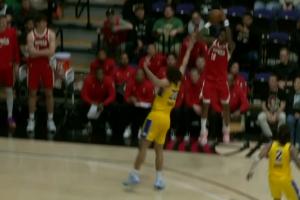 什么选择？最后时刻平分库克强投三分 还给南湾湖人留了绝杀时间 配图