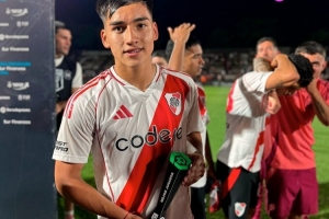 河床新星经纪人:很多欧洲强队关注他很久,将其列入引援候选名单 配图