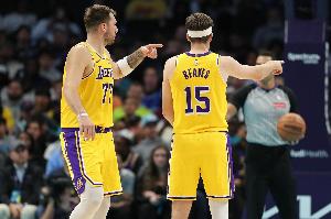 你没看错！湖人本赛季至今投篮命中率高达49.8% 高居联盟第一！ 配图