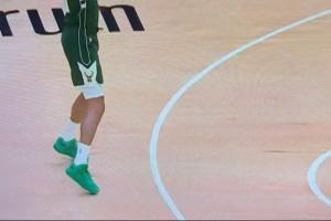 希姆斯高位策应蹦蹦跳跳~美媒：NBA现在真的已经没有走步了 配图