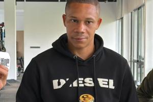 直播吧中超最佳|韦林顿·席尔瓦：荣誉分享给球迷 希望阿森纳夺冠 配图