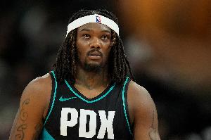 明天开拓者客战步行者 罗威出战成疑 杨瀚森因下放混音缺阵 配图