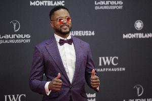 埃弗拉炮轰非洲杯改判冠军：我以为是愚人节玩笑，真是耻辱 配图