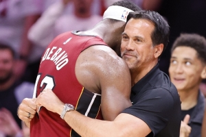 追梦:给斯波点赞 致敬阿德巴约砍下83分送给所有黑子 配图