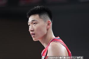 外线哑火!广州半场三分17投仅3中 命中率只有17.6% 配图