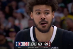 这边也花了！贾马尔·穆雷助攻卡梅隆·约翰逊三分 掘金领先30分 配图