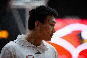 西雅图大学晋级NIT锦标赛次轮 淡厚然替补出战7分钟 2中1得2分1助 配图