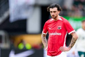 独立报：米兰有意阿尔克马尔前锋帕洛特，转会费约2500万镑 配图