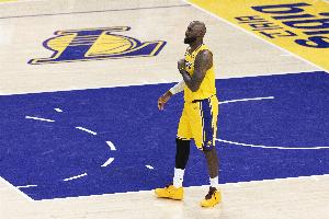 詹姆斯：到了职业生涯这个阶段 我仍能打出如此水准 感觉真的很棒 配图