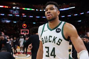 帕金斯:加内特曾后悔没早点离开森林狼 字母哥在走他的老路 配图