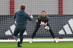 图片报：诺伊尔预计对阵弗赖堡复出，戴维斯重新进行了有球训练 配图