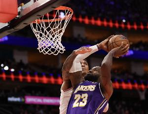 越老越妖！詹姆斯已独自包揽历史最老30+前五纪录&前15独占13席 配图