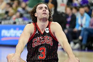 完全失常!吉迪出战27分钟13中4仅得9分3助攻 三分8中1 配图