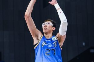 周琦半场出战13分钟 5中2拿到5分6板1助1帽 正负值+16 配图