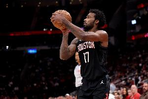 伊森三月份三分28投1中&跳投合计42投3中 近两周无三分命中 配图