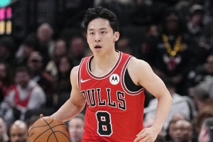 垃圾时间上场很有存在感!河村勇辉2中1拿下5分1板2助 2次失误 配图