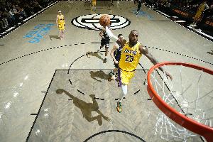 Skip：詹姆斯23赛季还能这么扣 你会想知道他为何从不去扣篮大赛 配图