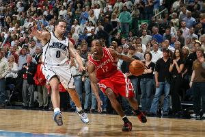 麦迪：战胜我们的爵士真的很强 尤其是德隆被低估了 他是顶级控卫 配图