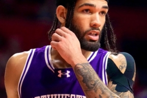 场均17.4分4.5板！媒体人：NBA发展联盟球员波·布伊加盟新疆男篮 配图