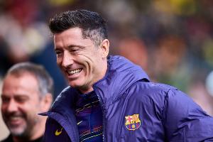 莱万:非常开心能够7球大胜,和年轻队友互相帮助感觉很好 配图