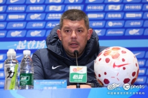 米兰：非常满意球队的备战情况，上场我们确实发挥的还可以 配图