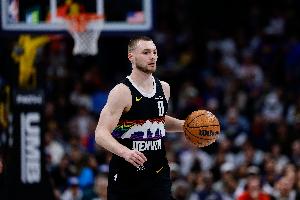 尽力了！布劳恩全场19投11中 空砍26分7篮板5助攻4抢断 配图