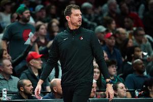 只剩13场了 ！斯普利特：仍在评估球员状态 核心轮换还没最终确定 配图