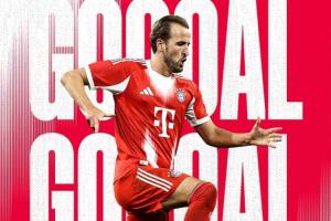 32岁大英帝星!凯恩高难度摆脱破门欧冠双响,赛季39场轰47球 配图