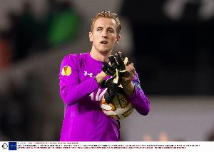 凯恩:我客串门将的体验一次就足够,乌尔比希今天能出场太棒了 配图