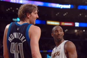 主动要求下场！斯科特：科比3节62分那场 想打的话本可再多拿20分 配图