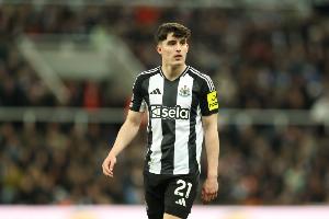 邮报:曼城对纽卡后卫利夫拉门托兴趣浓厚,球员合同还有2年到期 配图