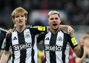 家要散了?太阳报:托纳利、吉马良斯与曼联传绯闻,枪手有意戈登 配图