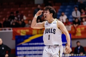 客场赢球帅照来袭 香港金牛锁定本赛季NBL常规赛积分榜头名 配图