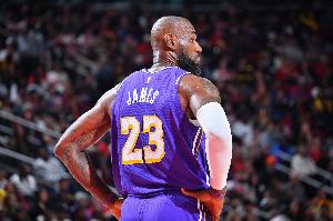 没我球队更好?詹姆斯复出后 湖人战绩是5胜0负 配图