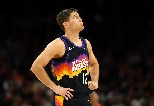 是真的准!吉莱斯皮13投7中&三分11中6 空砍24分6助2断 配图