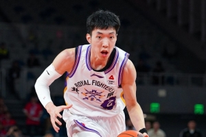 记者：北控虽打得顽强但防守不稳 集团新领导有意提升球队实力 配图