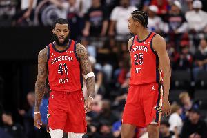 合砍84分！鹈鹕首发五虎皆得分上双 墨菲27分&萨迪克·贝20+6+6 配图