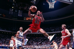 双名人堂头衔加持!Shams:罗德曼将在四月份入选WWE名人堂 配图