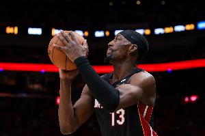 今天状态很好!阿德巴约半场8中4砍15分 三分3中2&罚球6中5 配图